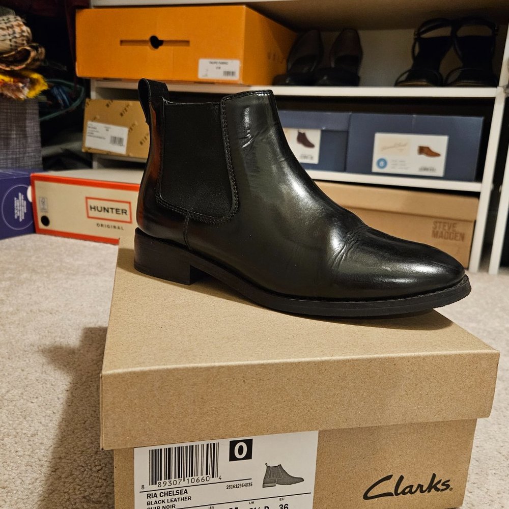 Clarks Ria Chelsea boot - Picture 6 of 11